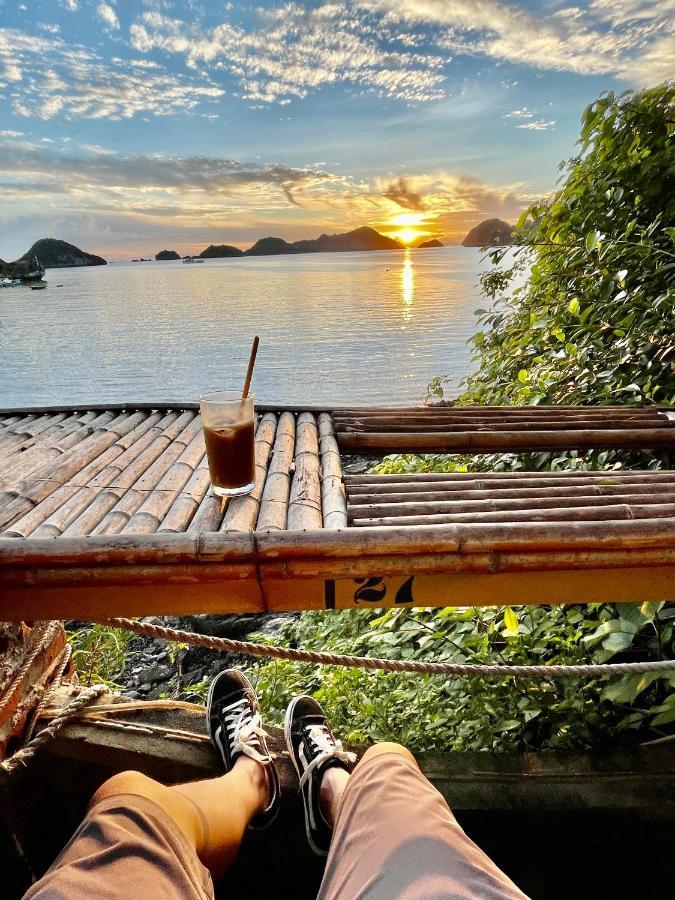 Thu Ha Sea View Hotel Dong Khe Sau Екстериор снимка